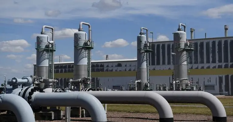 জার্মানির বাড লাউখস্টেডে গ্যাস ট্রেডিং কোম্পানির গ্যাস সংরক্ষণ কেন্দ্রের পাইপলাইন